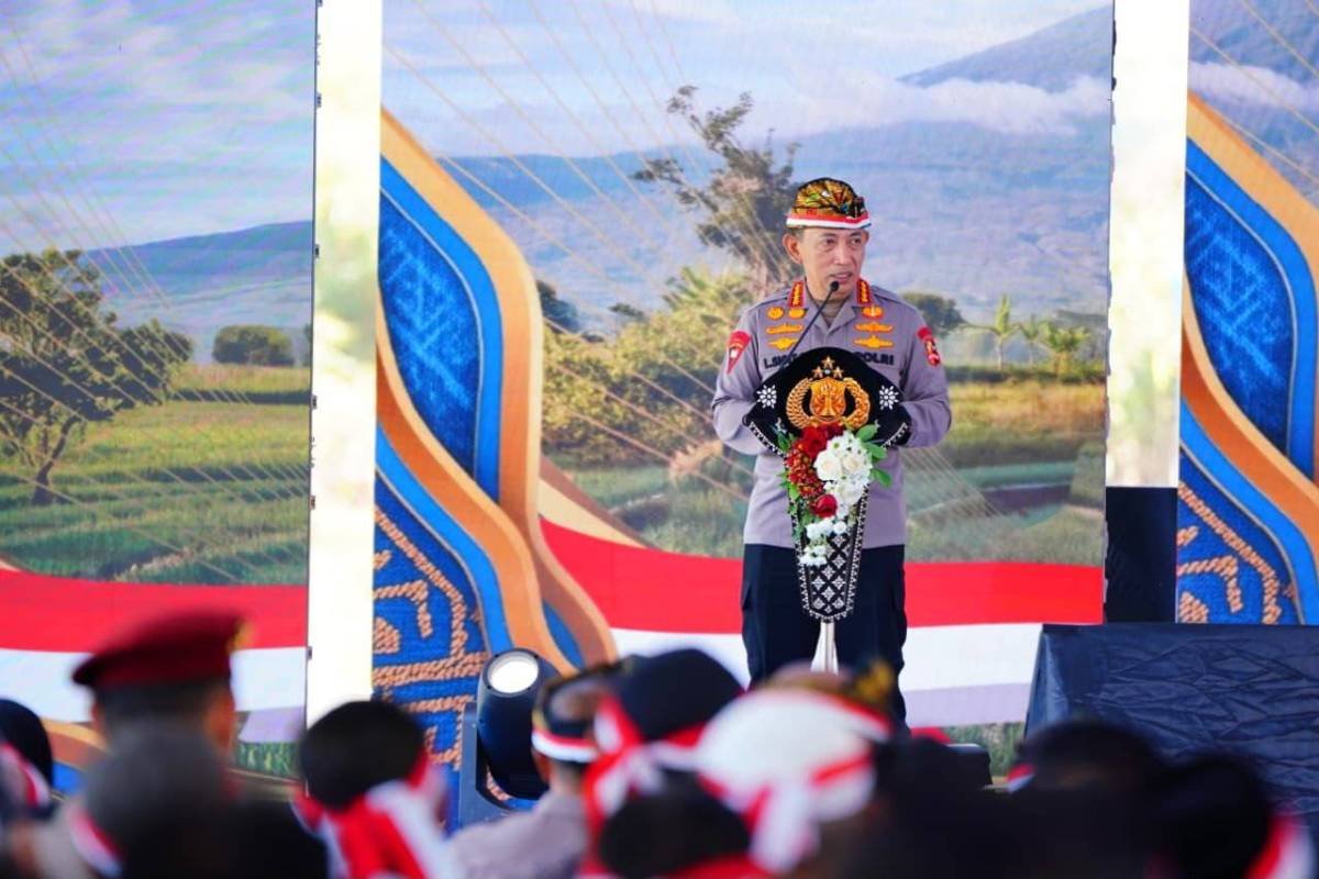 Polri Dorong Percepatan Swasembada Bawang Putih, Tanam Serentak dan Panen Raya di Sembalun Polri Dorong Percepatan Swasembada Bawang Putih, Tanam Serentak dan Panen Raya di Sembalun