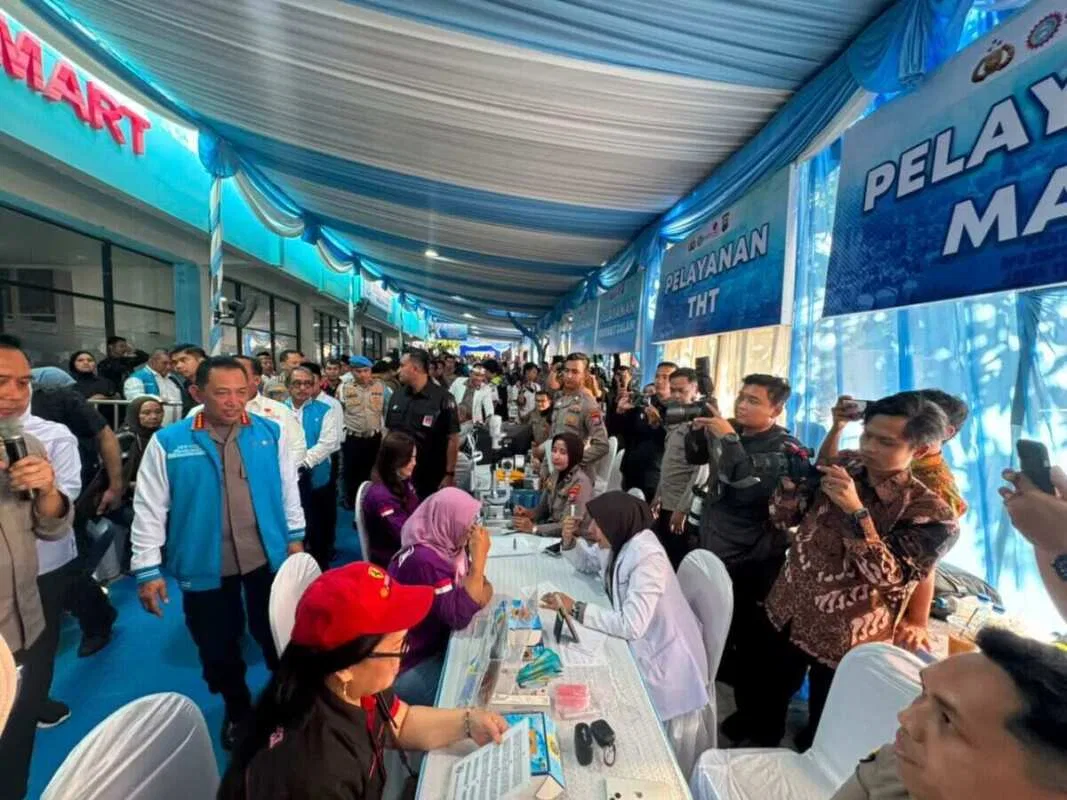 Kapolri Tinjau Baktikes Di Gedung Kspsi Jatim, Layanan Kesehatan Dihadirkan Untuk Pekerja Dan Masyarakat