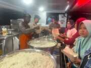Brimob Polda Jatim Kerahkan Randurlap dan Water Treatment Pasok Makanan dan Air Bersih Pengungsi NTT