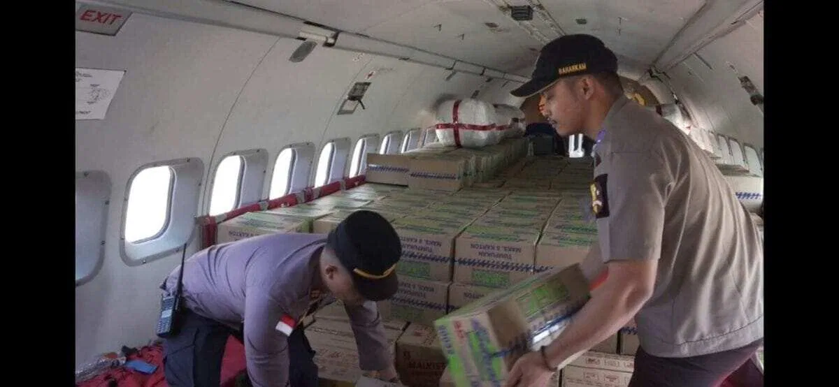 Bantuan Kapolri Tiba di Labuan Bajo, Logistik Disiapkan untuk Warga Terdampak Gempa Flores