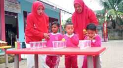 Dengan Penuh Ceria Dan Semangat Cinta Tanah Air, Anak-Anak TK Aisyah Putri Mengikuti Perlombaan Agustus