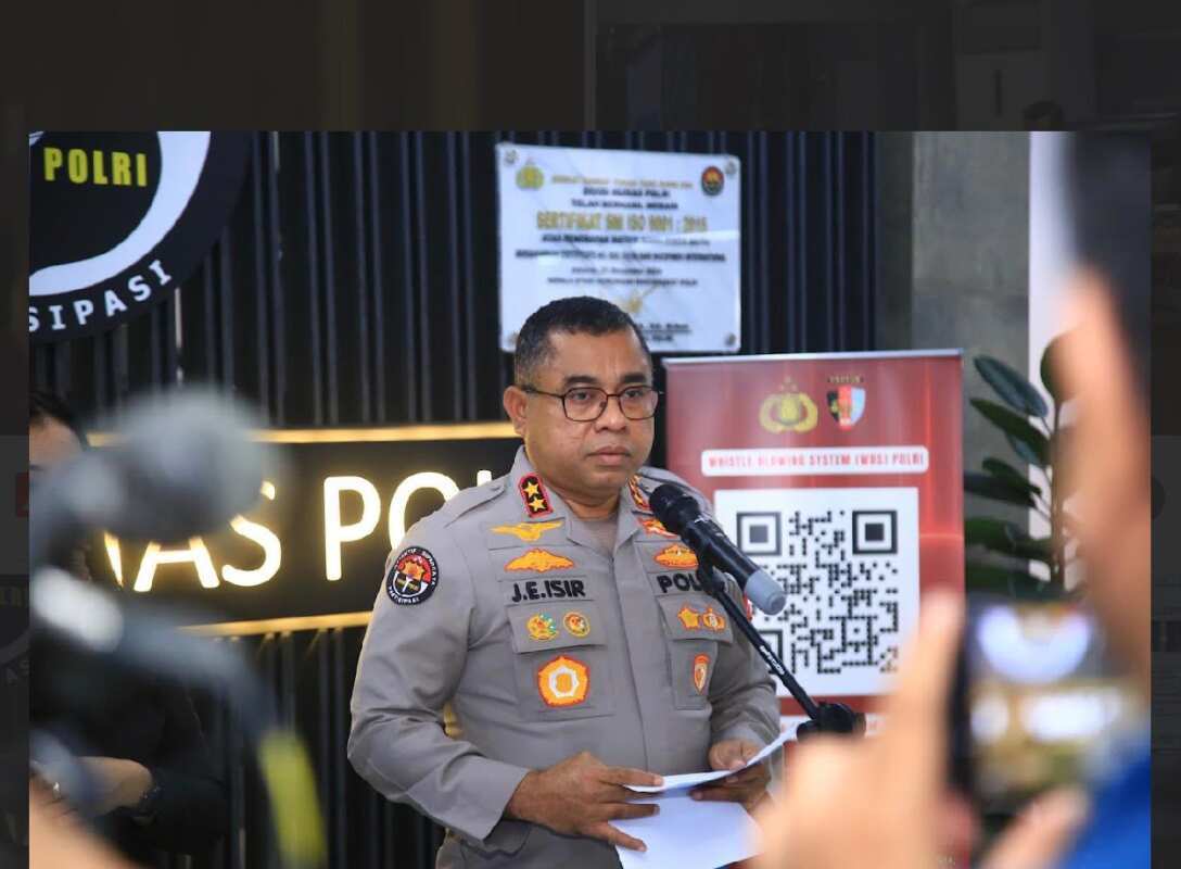 Polri Ajak Masyarakat Cermat Sikapi Informasi di Ruang Digital Polri Ajak Masyarakat Cermat Sikapi Informasi di Ruang Digital