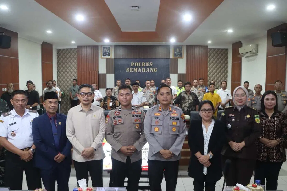 Kompolnas Visitasi Polrestabes dan Polres Semarang, Soroti Inovasi Pelayanan dan Pemberdayaan Masyarakat
