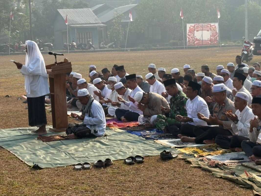 Shalat Istisqa di Banua Lawas, Babinsa dan Warga Mohon Hujan Membawa Keberkahan