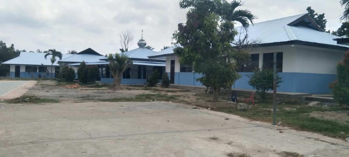 Usai Rehabilitasi Atap SMPN 2 Karang Baru, Nasib Kayu dan Seng Bekas Jadi Sorotan Publik Usai Rehabilitasi Atap SMPN 2 Karang Baru, Nasib Kayu dan Seng Bekas Jadi Sorotan Publik