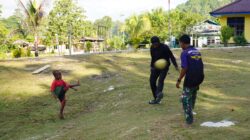Bukan Sekadar Membangun Desa, Satgas TMMD Ke-129 Hadirkan Keceriaan Bersama Anak-Anak Kampung Sesor Bukan Sekadar Membangun Desa, Satgas TMMD Ke-129 Hadirkan Keceriaan Bersama Anak-Anak Kampung Sesor