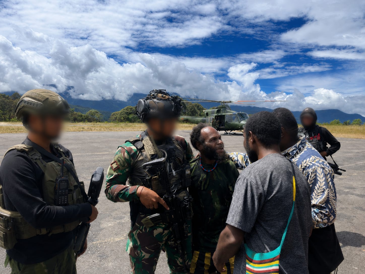 Bukan Sekadar Menjaga Keamanan, Koops TNI Habema Hadir Membawa Harapan bagi Warga di Tengah Konflik Ugimba, Papua Tengah Bukan Sekadar Menjaga Keamanan, Koops TNI Habema Hadir Membawa Harapan bagi Warga di Tengah Konflik Ugimba, Papua Tengah