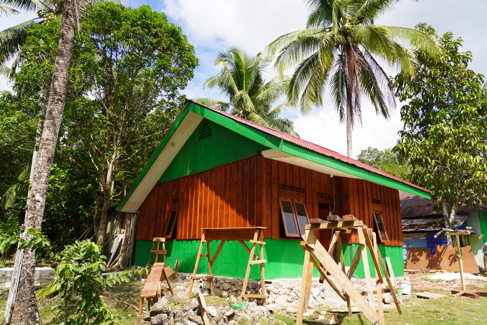 TMMD Ke-129 Bangun Rumah Kedua Type 36, Hadirkan Hunian Layak bagi Warga Kampung Sesor