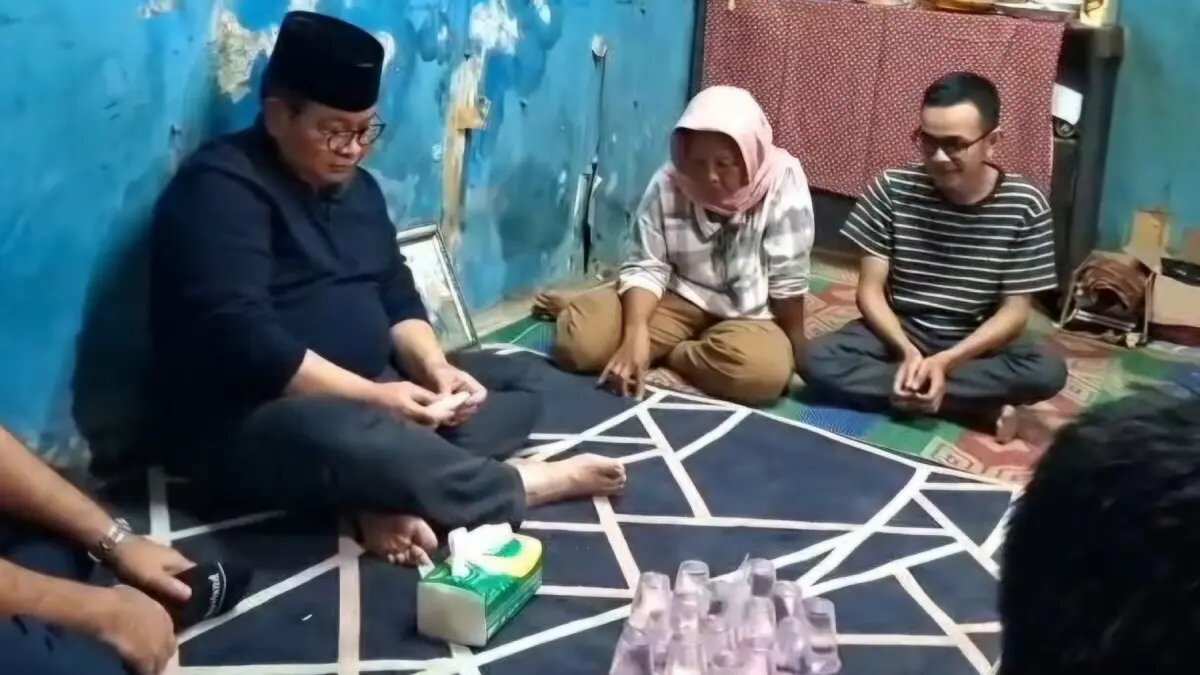 Duka Tersembunyi dalam Kericuhan Pejompongan