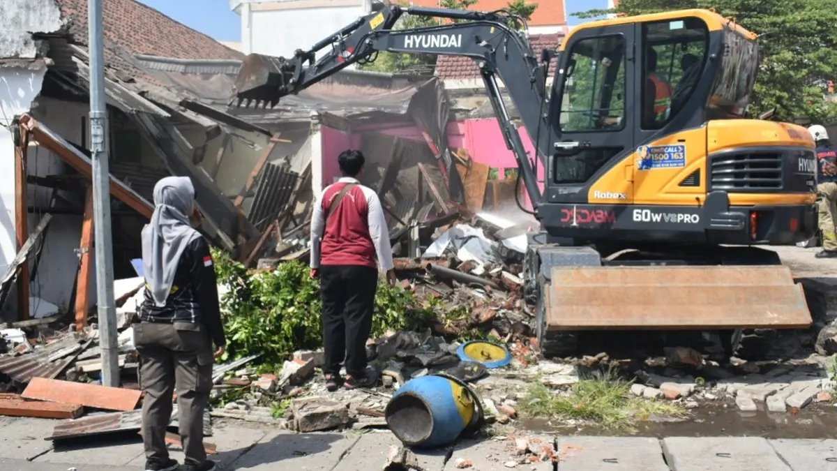 Penataan Lahan Aset untuk Wisata Kuliner di Margorejo Penataan Lahan Aset untuk Wisata Kuliner di Margorejo