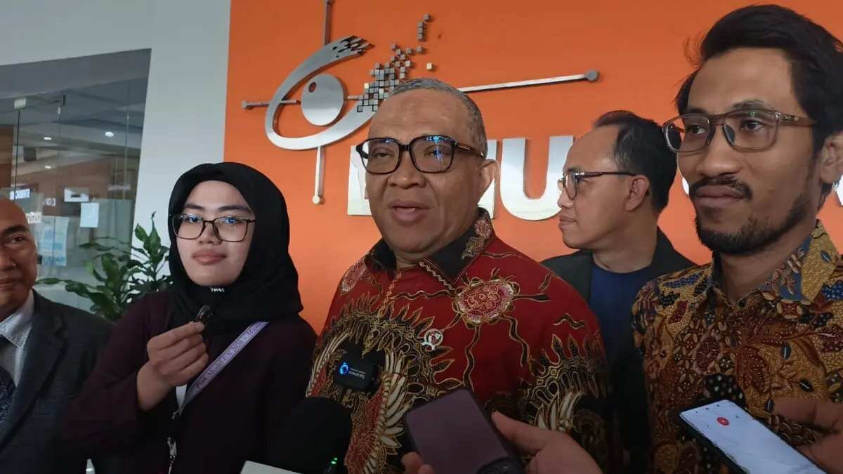 Menguasai Kecerdasan Buatan untuk Mempermudah Pekerjaan di Kalangan Anak Muda Menguasai Kecerdasan Buatan untuk Mempermudah Pekerjaan di Kalangan Anak Muda