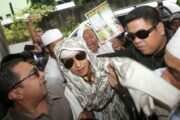 Kunjungan Habib Bahar di Rumah Duka Korban Kerusuhan