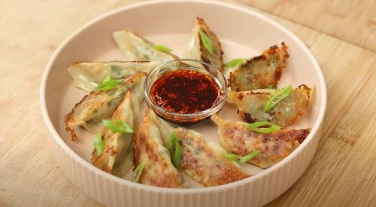 Resep Gyoza Ayam Praktis untuk Camilan Keluarga Resep Gyoza Ayam Praktis untuk Camilan Keluarga