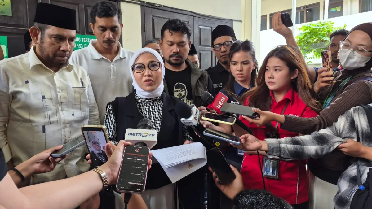 Pertarungan Hukum dalam Kasus Kuota Haji Pertarungan Hukum dalam Kasus Kuota Haji