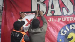 Tindakan Satpol PP Surabaya Terhadap Warkop yang Menjual Miras