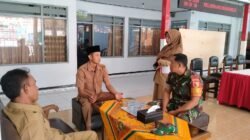 Tingkatkan Kondusifitas Wilayah, Babinsa Ngadirejo Gelar Komsos Bersama Aparat Kelurahan Tingkatkan Kondusifitas Wilayah, Babinsa Ngadirejo Gelar Komsos Bersama Aparat Kelurahan