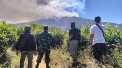 Dandim 0808/Blitar Bersama Kapolres Tinjau Kebakaran Hutan Gunung Butak Lewat Pantauan Udara
