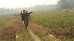 Antisipasi Karhutla, Danramil Haruyan Pimpin Patroli dan Imbau Warga Tak Membakar Lahan