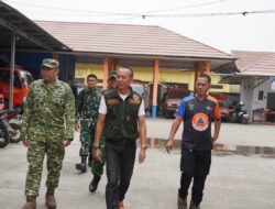 Sambangi BPBD Tabalong, Tim Penyuluh Mabes TNI Dorong Kesadaran Masyarakat terhadap Bahaya Karhutla Sinergi TNI dan BPBD