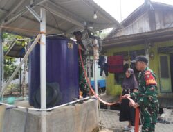 Kemarau Melanda, Kodim 1002/HST Kembali Suplai Air Bersih untuk 200 KK di Binjai Pamangkih