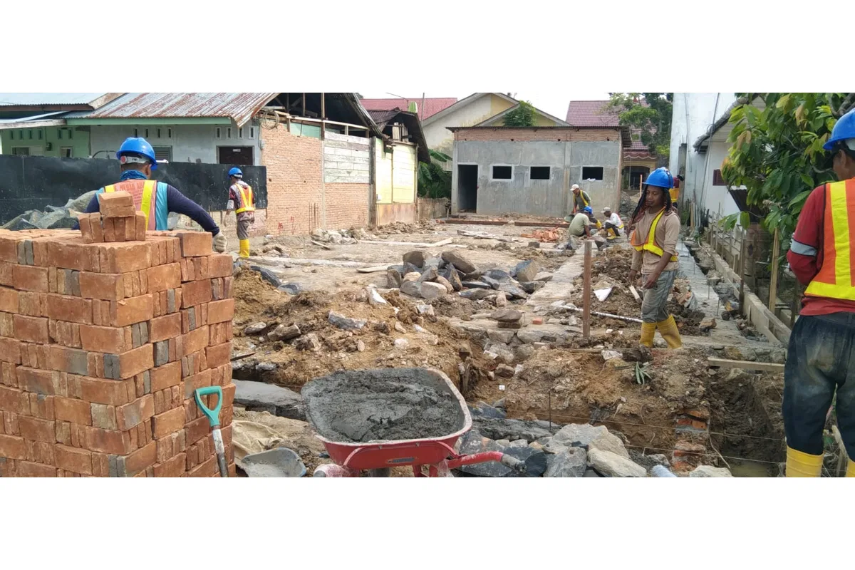 Diduga Tak Transparan, Proyek Gedung MIT Nur Shadrina Disorot Soal Plang Anggaran