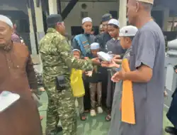 Tak Sekadar Berbagi, Jumat Berkah Kodim 1002/HST Jadi Ajang Dekatkan TNI dengan Warga