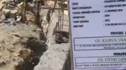 Proyek Pembangunan Pagar Belakang Kampus Unsam Disorot, Papan Informasi Baru Dipasang