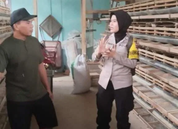 Jaga Produksi Peternak Puyuh, Polsek Kepung Perkuat Ketahanan Pangan