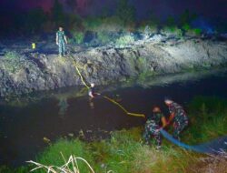 Gelap Malam Tak Jadi Penghalang, Satgas Karhutla Lanud Sjamsudin Noor Kembali Berjibaku Hadang Karhutla Hingga Dini Hari