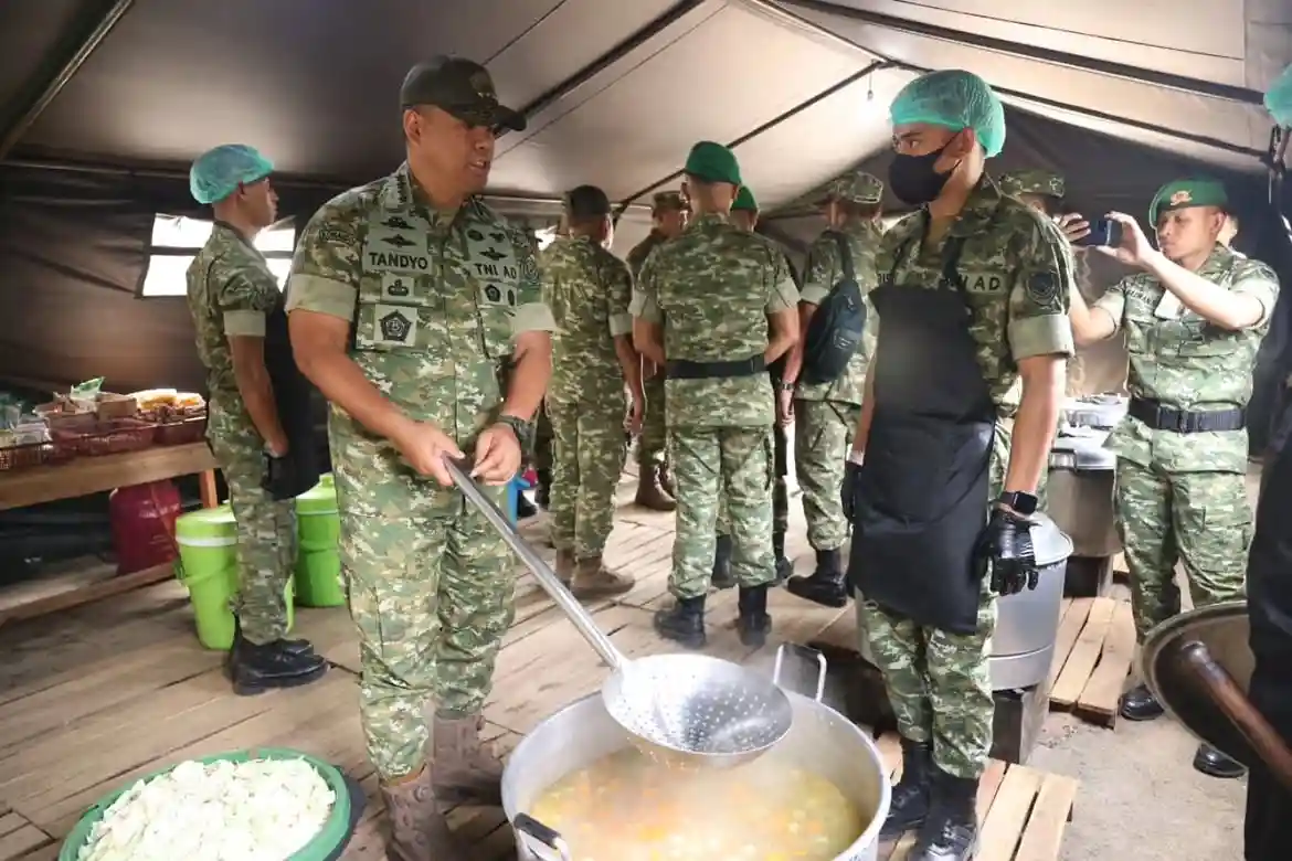 Yonif TP Hadir, Pertahanan dan Pembangunan Berjalan Bersama
