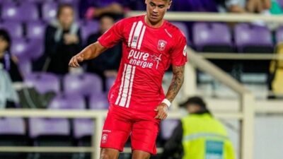 Mees Hilgers Bergabung dengan SC Heerenveen: Sebuah Langkah Baru Mees Hilgers Bergabung dengan SC Heerenveen: Sebuah Langkah Baru
