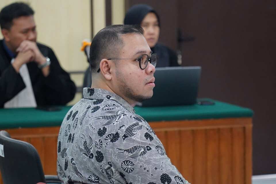Putusan Banding Hakim Terhadap Vonis Ibrahim Arif Putusan Banding Hakim Terhadap Vonis Ibrahim Arif