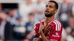 Pentingnya Mempertahankan Pemain Kunci: Pendapat Virgil van Dijk tentang Cody Gakpo Pentingnya Mempertahankan Pemain Kunci: Pendapat Virgil van Dijk tentang Cody Gakpo