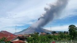 Gunung Sinabung Meletus: Mengguncang Kabupaten Karo