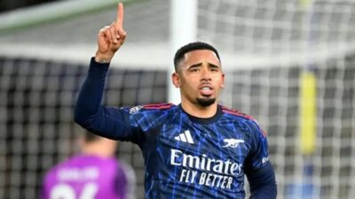 Gabriel Jesus Resmi Bergabung dengan Barcelona