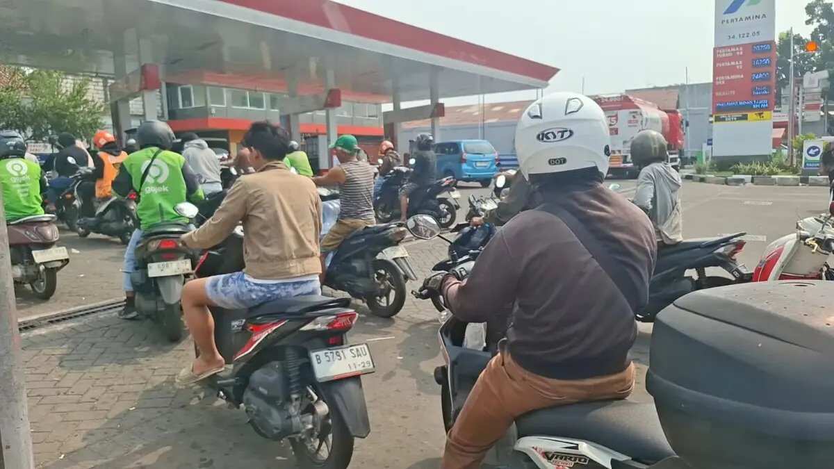 Efisiensi Campuran Bensin dan Minyak Kayu Putih Efisiensi Campuran Bensin dan Minyak Kayu Putih