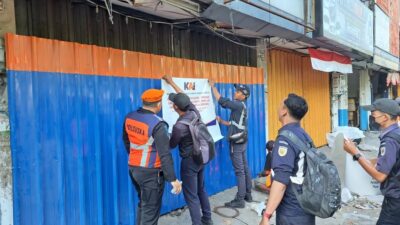 PT KAI Daop 8 Surabaya Tertibkan Aset Ruko Ilegal di Jalan Semarang