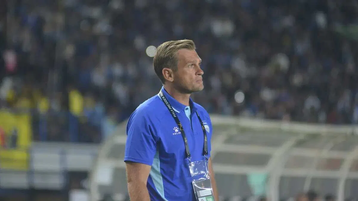 Persib Bandung Harus Fokus Hadapi PSM Makassar di Musim BRI Super League