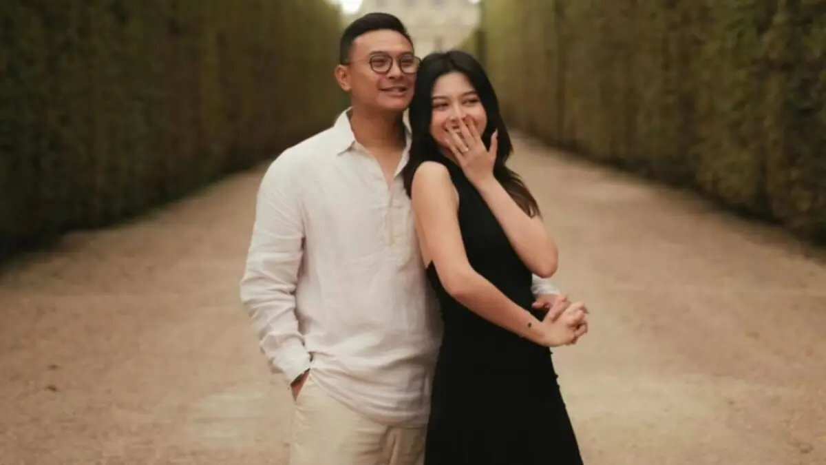 Kebahagiaan Yoriko Angeline: Dilamar Aldio Oekon di Istana Versailles