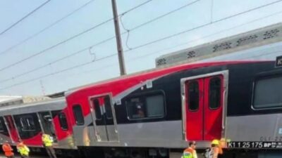 Insiden KRL Anjlok di Stasiun Jakarta Kota