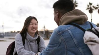 Tanda Seseorang Menghargai Anda Melalui Perilaku Sehari-hari