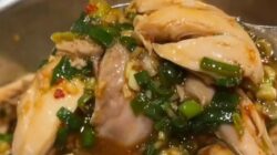 Menyajikan Scallion Chicken: Ayam Juicy dan Gurih dalam 30 Menit