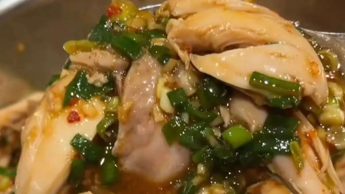 Menyajikan Scallion Chicken: Ayam Juicy dan Gurih dalam 30 Menit