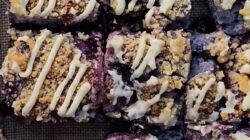 Kreasi Focaccia Manis: Resep Blueberry Cheese Tanpa Mixer