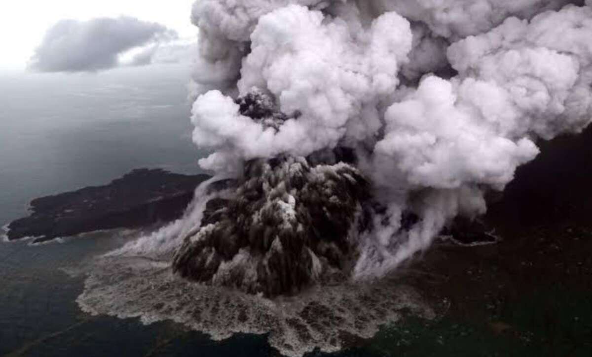 Erupsi Gunung Anak Krakatau yang Mengkhawatirkan