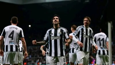 Analisis Pertandingan Newcastle Melawan Bournemouth: Fokus Pada Debut Fernandez-Pardo
