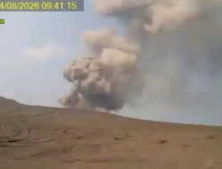 Aktivitas Gunung Anak Krakatau Naik ke Level Siaga III