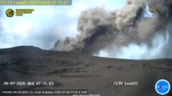 Penerbangan di Bandara Juanda Terdampak Erupsi Anak Gunung Krakatau