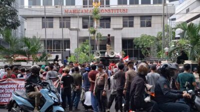 Gugatan Frasa Pengadilan Tinggi dalam UU Kepailitan: Pandangan Ahli