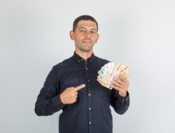 Karakter Kuat Weton yang Berpeluang Menjadi Pemimpin Sukses